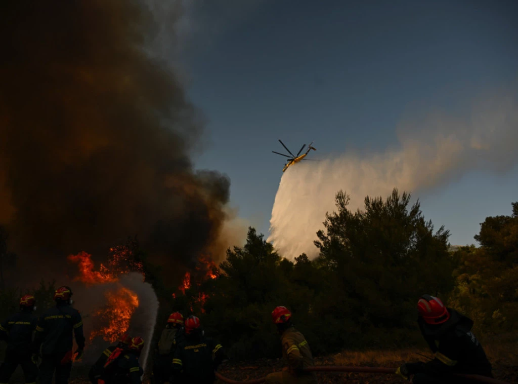 412697_aptopix-greece-wildfires_f.webp