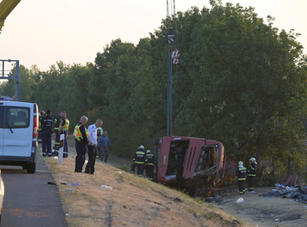 414264_hungary-bus-crash_f.webp