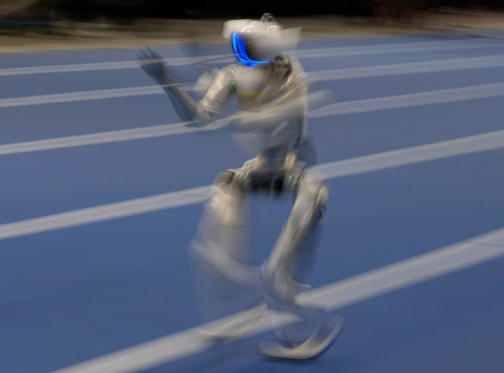 415716_china-humanoid-robot-games_f.webp