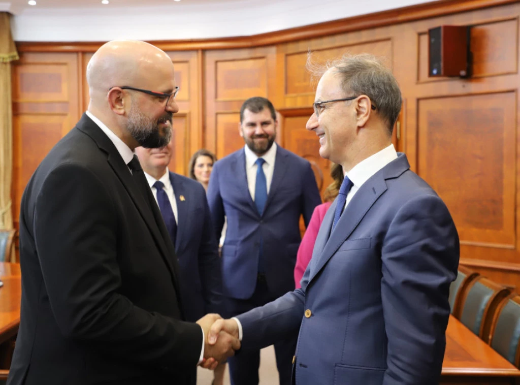 416374_србија-пријатељство-мацут_ф.wебп