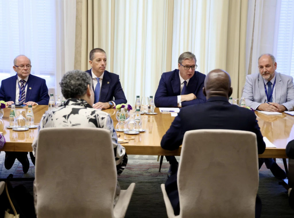 418325_vucic-konferencija-angola_f.webp