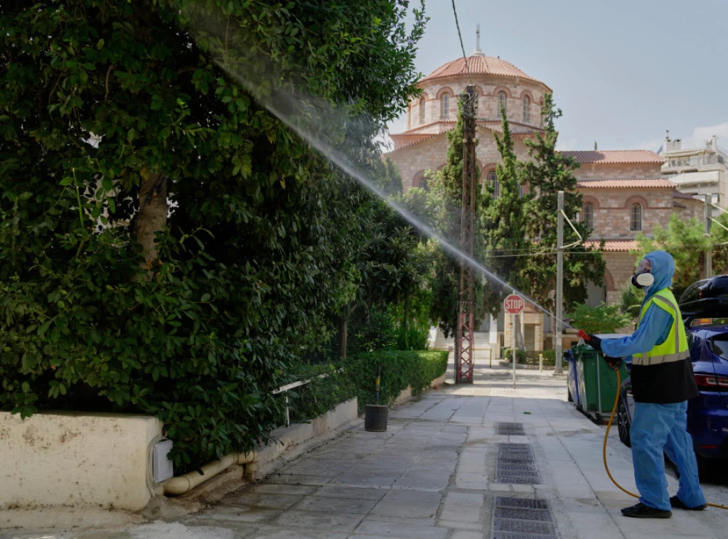 419701_greece-west-nile-virus_f.webp