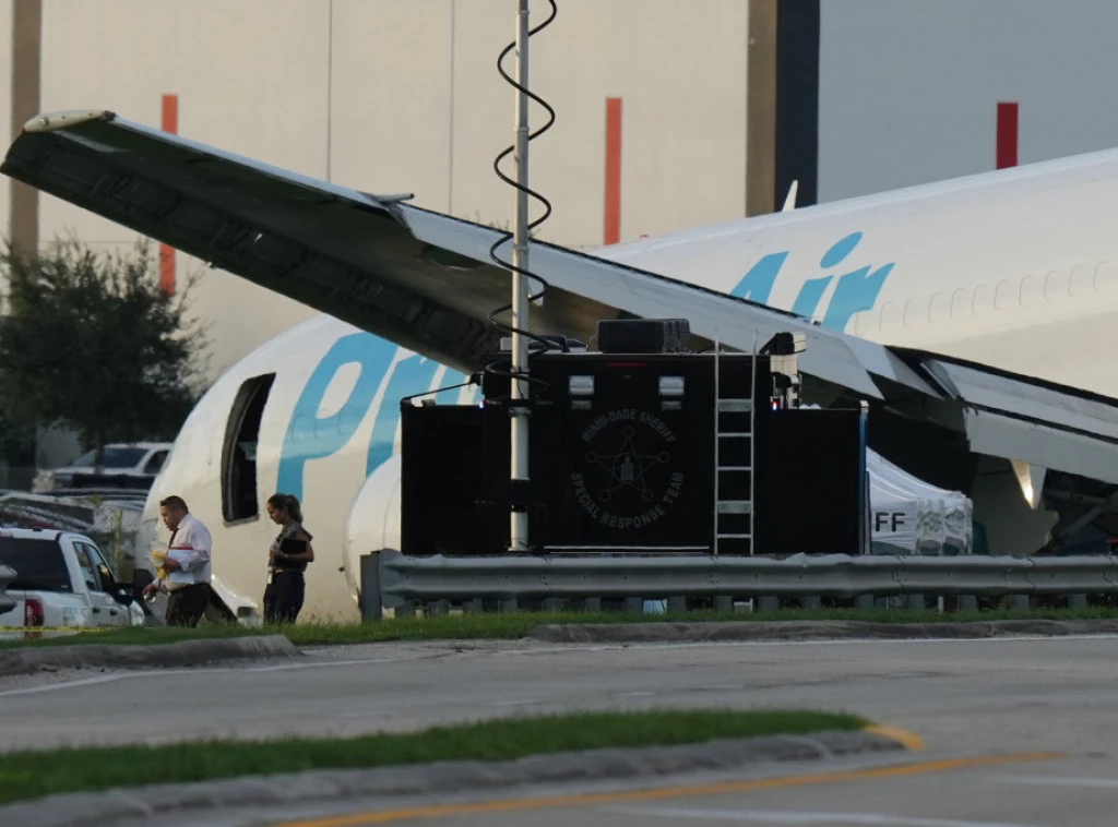 420106_amazon-plane-overruns-runway_f.webp