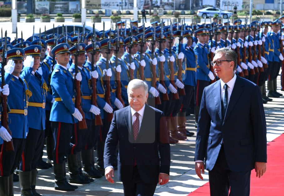 420581_vucic-mirzijojev-docek_iff.jpg
